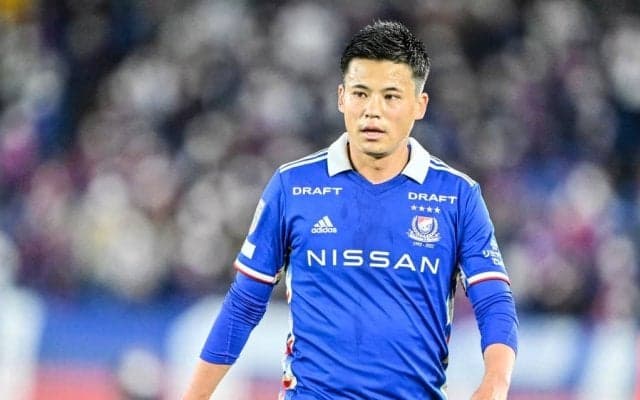 「マリノスファミリー可愛すぎるんだが」横浜FMの現役＆過去在籍の選手が結婚式に勢ぞろい！ 「宮市くん、顔真っ赤やん」の突っ込みも出た幸せな集合写真