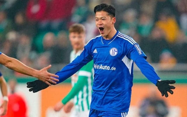 シャルケ、親善試合で3戦連発の上月壮一郎とプロ契約を締結！