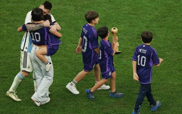 「一生忘れることのできない1年」メッシ、悲願達成の2022年を家族写真と共に振り返り心境「共有できなければ何の価値もない」