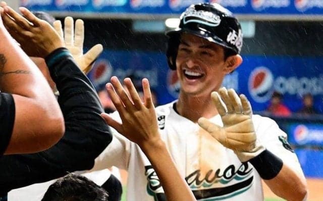 「街に出たら多分危ない」　護衛が常駐…元DeNA乙坂が政情不安の国でプレーした理由