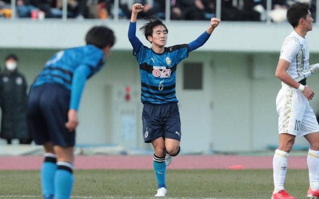前回準優勝・大津が3-0快勝でベスト8進出！日本文理を下し前橋育英との準々決勝へ【高校サッカー選手権】