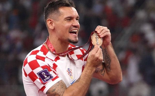 日本戦でアシストのクロアチア代表DFロブレンがリヨンに完全移籍！ 2013年夏以来、9年半ぶり復帰「みんなに証明したい」