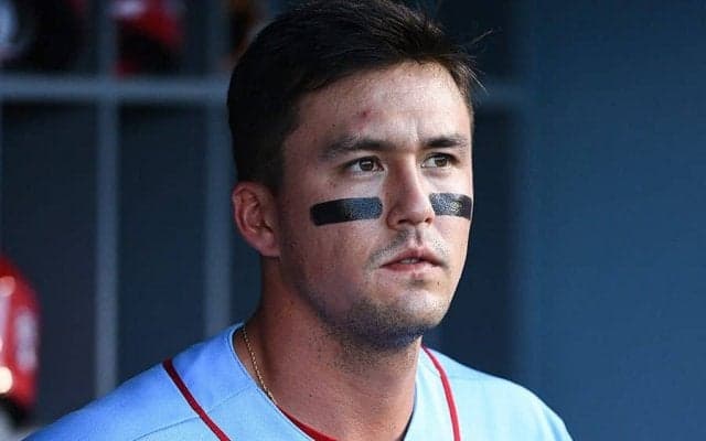 侍J入り注目外野手の「肉体美」　ムキムキ上半身と強烈打球に驚愕「覚醒する1年に」