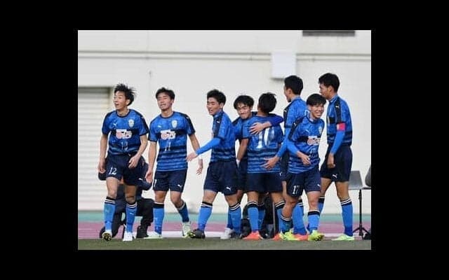 高校サッカー・昨年準優勝の大津のテーマは「超越」。スケールアップしたディフェンスで、次戦・夏の王者との大一番に自信