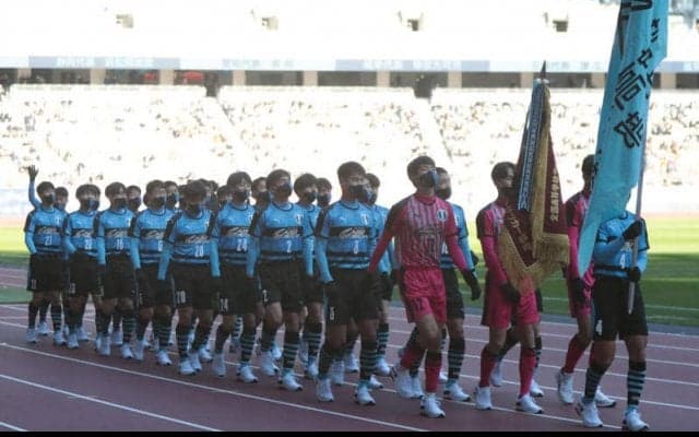 岡山学芸館が佐野日大破り初のベスト4進出、4発完勝で国立行き決める【高校サッカー選手権】