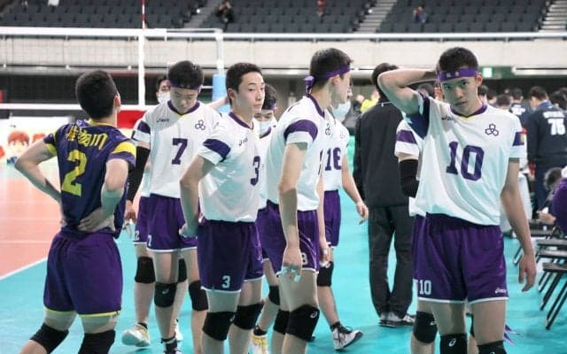 前回大会４強の雄物川が初戦敗退　宇佐美監督「チームの甘さや弱さがこういう大舞台で出た」／春高バレー