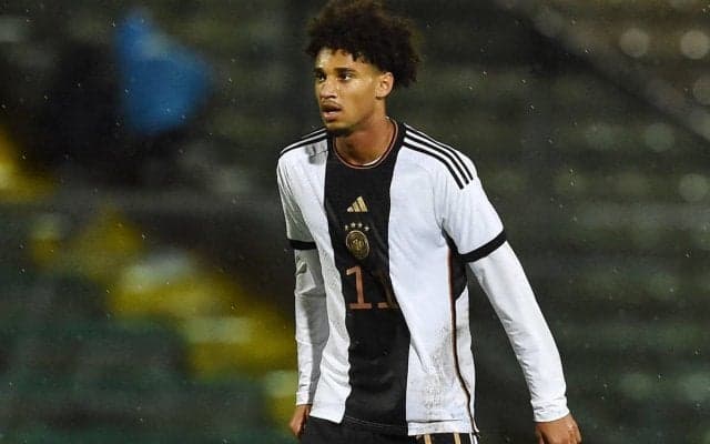 堂安律の同僚21歳FWシャーデがブレントフォードにレンタル移籍、夏には5年契約で合意