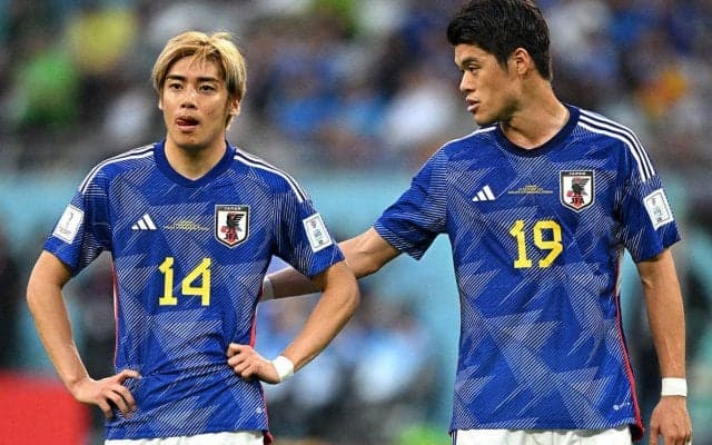 「本当に仲良し」「笑顔がほんとに可愛すぎる」フランス訪問中の酒井宏樹、日本代表の右サイドを支える相棒との笑顔2ショットが反響「素敵な写真ありがとう」