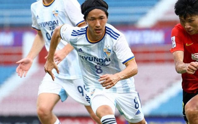 韓国王者に輝いた天野純、横浜FMに戻らず新シーズンは全北現代へ期限付き移籍「もう1年、韓国での挑戦を続けます」