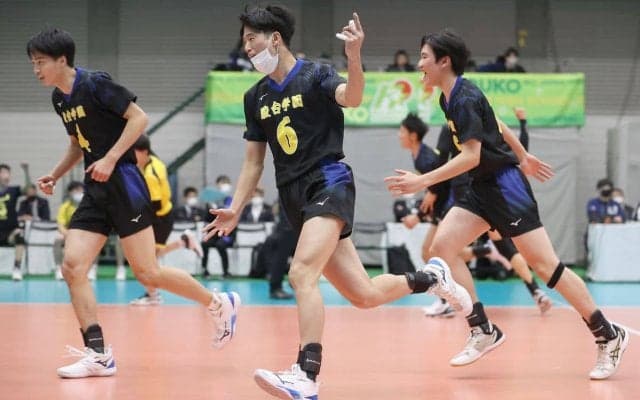 駿台学園　頂点へ好発進　春高バレー