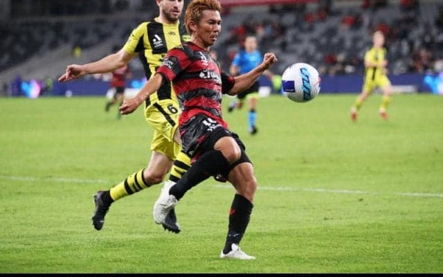 小川慶治朗が豪州＆韓国を経て1年半ぶりに横浜FCへ！　「復帰します！」