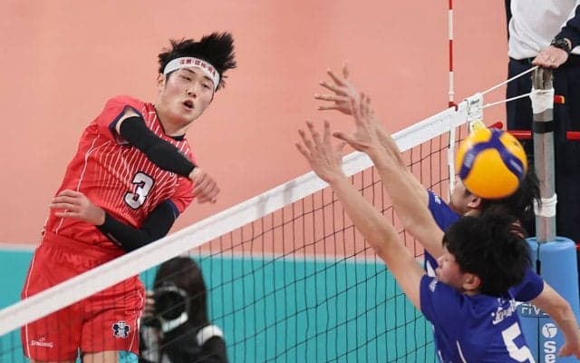 東山、多彩な攻撃で連勝し準決勝進出　春高バレー