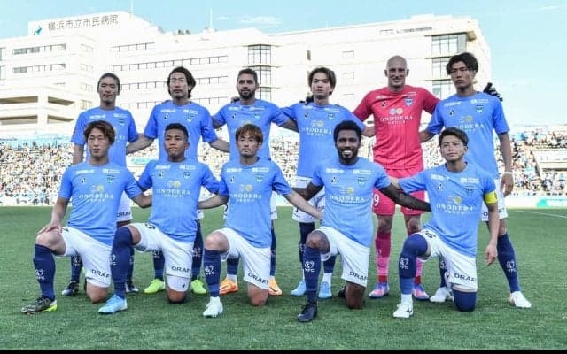 「フリューゲルスを思い出しちゃうわ」J1横浜FCが「新ユニフォーム」発表！ プーマに変更して初めてのデザインに、サポーターからは「新鮮！」「嬉しい」の声