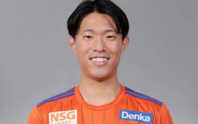 新潟、地元出身の生え抜きDF長谷川巧と契約更新「ホームタウンの皆さんの期待に沿えるように」