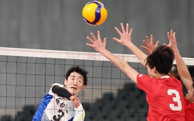 春高バレー　駿台学園が６年ぶりＶへ王手　３セット連取で関東王者を圧倒