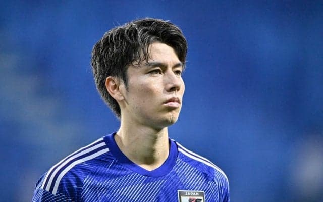 「一生の思い出ですね」田中碧が\"川崎時代\"の先輩の息子に「サイン贈呈」！ 谷口彰悟の\"代役\"として食事に参加した息子には「なんとも羨ましい」の声