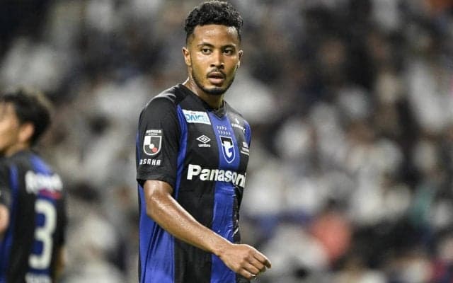 「アー写みたい」「IWGPみたい」宇佐美貴史らが写ったG大阪5人の「私服オフショット」が大反響！鈴木武蔵が小野瀬康介に当てた惜別投稿に「良い写真すぎる」の声