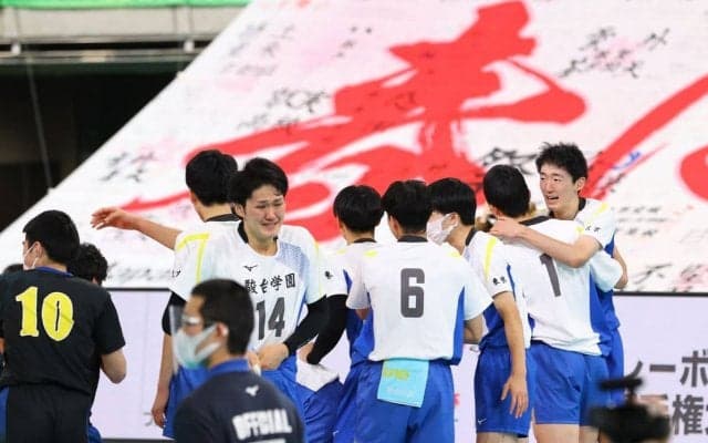 春高バレー　駿台学園最後まで攻守一丸　梅川監督「君たちは強いよ」