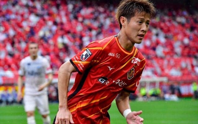 ｢素敵な家族です｣元日本代表FW柿谷曜一朗の妻・丸高愛実が名古屋グランパスサポーターへ惜別メッセージ！名古屋で過ごした家族の思い出を公開で1万超いいね