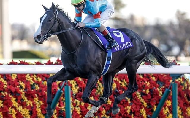 史上5組目 親子で年度代表馬の快挙