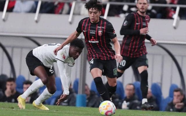 浦和の大卒ルーキーDF宮本優太がベルギー2部のデインズに半年間の武者修行、昨年11月には2週間練習参加「行ってきます!」