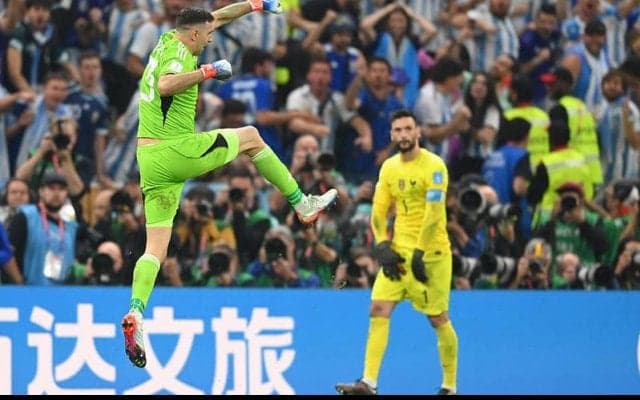 「あんな勝ち方は知らない」代表引退のウーゴ・ロリス、E・マルティネスの侮辱的行為を否定「僕にはできない」