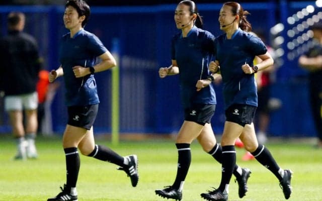 カタールW杯にも参加した山下良美主審が女子W杯の参加が決定、坊薗真琴副審&手代木直美副審も参加