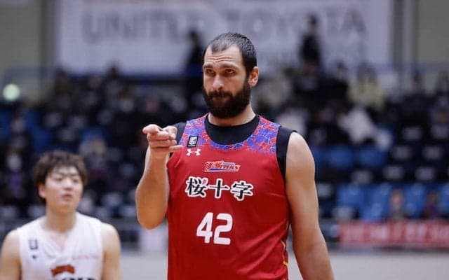 A千葉がケビン・コッツァーと契約締結…今季は熊本で平均9.4得点7.8リバウンドをマーク