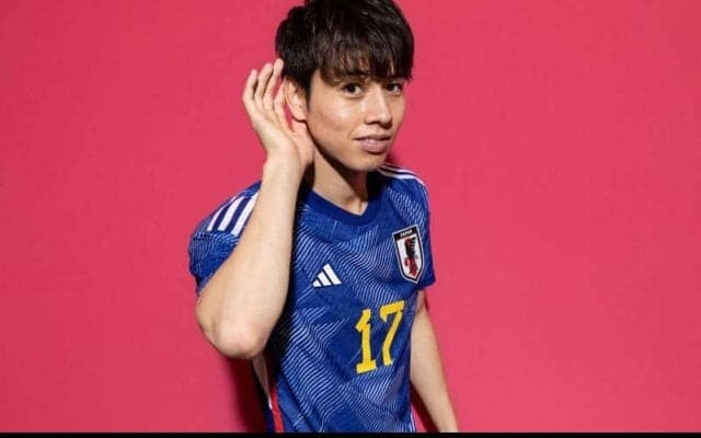 「可愛い時とかっこいい時のギャップがすごい」移動時のお茶目な姿が話題の田中碧、今度はグラウンドで真剣な眼差し「良い表情してますね」