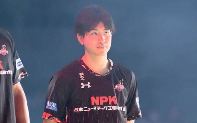 「プロとして輝ける存在に」…地元の大阪エヴェッサに加入した飯尾文哉の決意