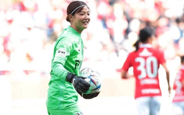 「超絶綺麗かわいい」「飛び切り綺麗」浦和LのGK福田史織、成人式の振袖姿にファンが称賛の嵐「振袖姿めっちゃステキ」