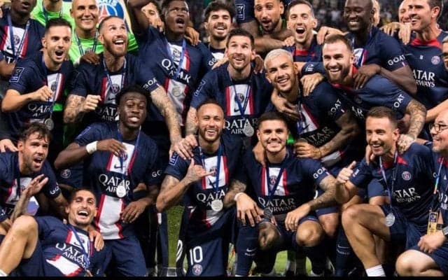 「アスリートのスーツ姿は最高」ディオールがPSGの新コレクションを展開！メッシやムバッペらスター選手が着こなす