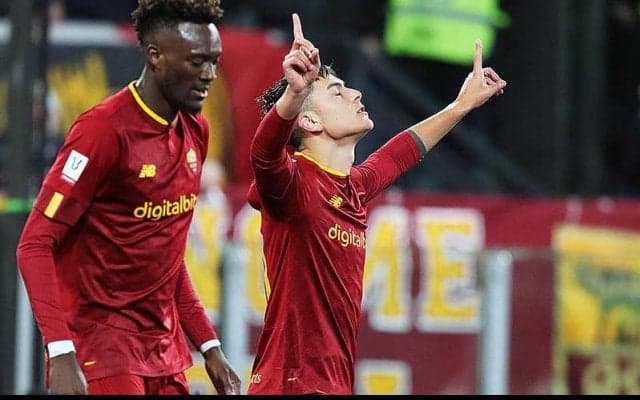 ローマがジラルディーノ率いるジェノア撃破で8強！　W杯優勝後ホーム凱旋ディバラが決勝弾《コッパ・イタリア》