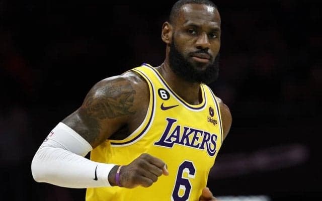 オールスターファン投票の途中経過第2弾が発表…レブロンが全体トップの482万票超え