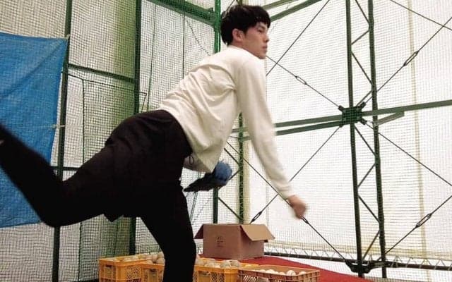 軽く投げても剛速球…　佐々木朗希の地元トレ動画に大反響「ワクワクさせてくれる」
