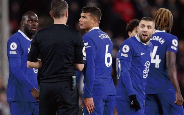 悩めるチェルシー、選手の妻も嘆き  「チアゴ・シウバが前線に1人、中盤に1人いたら…」