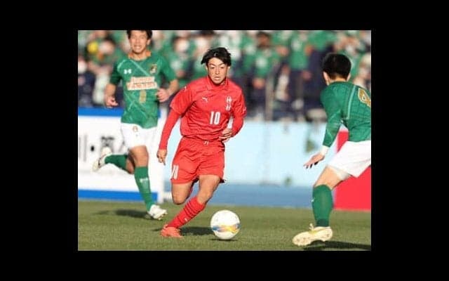 高校サッカー選手権で目についた、将来が楽しみな「８人の選手」。198cmの二刀流、左利きCB、ハイボール処理が巧みな２年生GK…