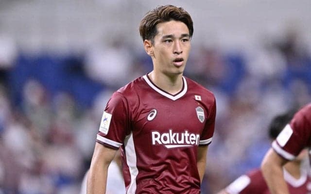 ｢しっかりボケてておもろい｣小林友希が先輩・旗手怜央をセルティック公式でイジる！ファンからの質問にまさかの珍回答でボケを入れる