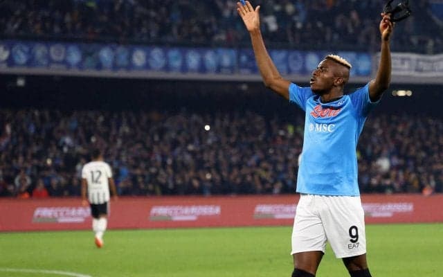 オシムヘン、2得点だけでなく見事な回転アッパーでもユーベMFをKO