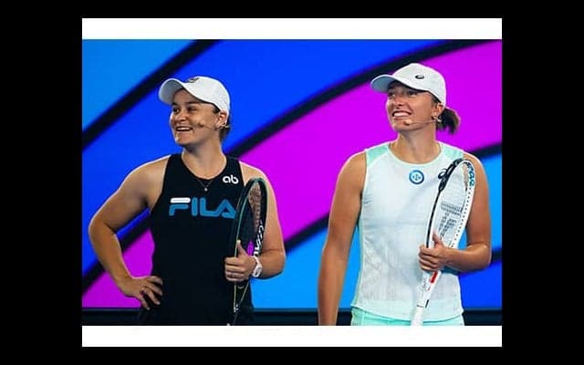バーティら新旧女王が共演