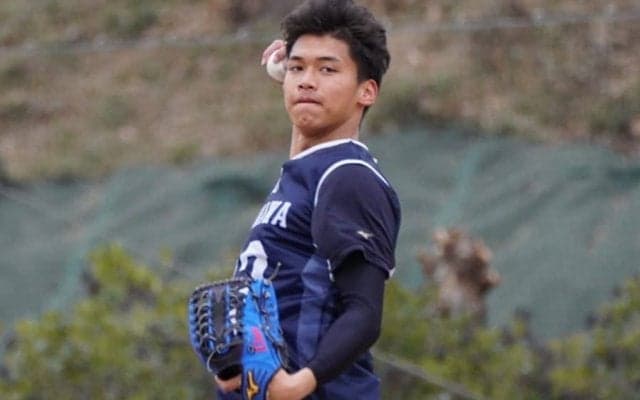 爽やか“自撮り”の「イケメン具合ヤバい」　笑顔キラリ18歳は「絵になる…うっとり」