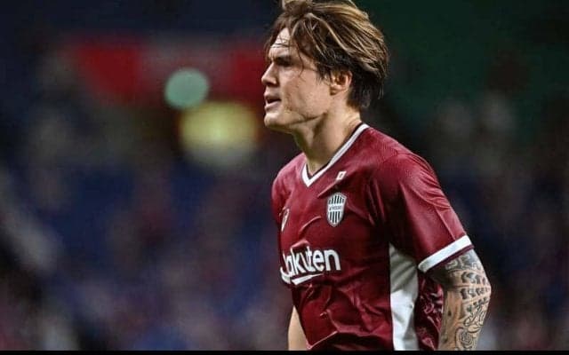 「めっちゃ似てる」神戸DF酒井高徳とそっくりな後輩DFが反響「並んでも似てた」