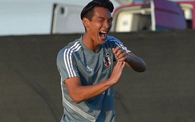 「夢の3バック」「イケメン3人組」槙野智章、カタールのピッチに立った日本代表CB2人との笑顔3ショットが話題「素敵な組み合わせ」