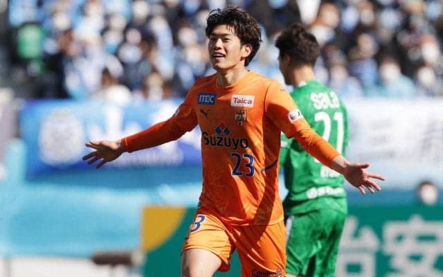 セルティックが今度は清水MF鈴木唯人を獲得か？ J1得点王のチアゴ・サンタナもターゲットと現地報道