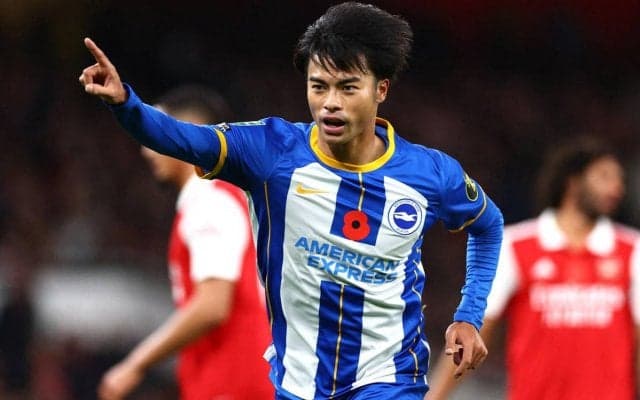 三笘薫がJPFAの初代MVP、2022年度から新設のJPFAアワードの4部門でMVPとベストイレブンが発表