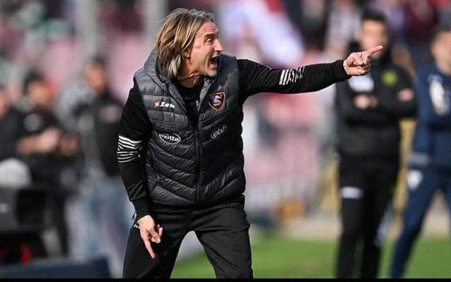 珍事！サレルニターナが2日前に解任したニコラ監督の続投を決定！「解任の決定を見直すよう全力で社長にお願いした」