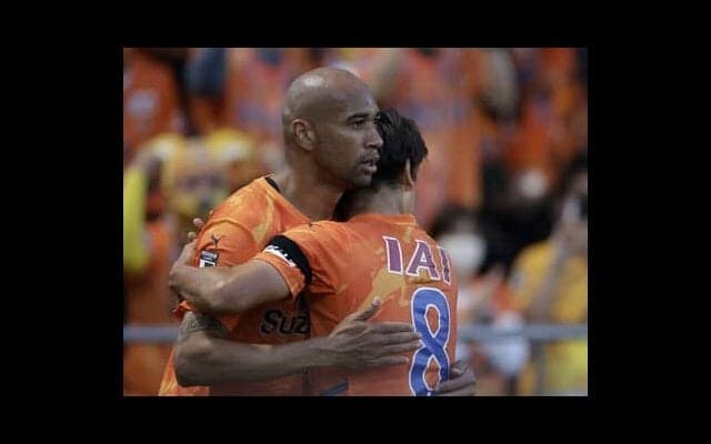 チアゴ・サンタナは清水エスパルス残留かJ1移籍か海外か。昨季J1得点王の去就が要注目な理由