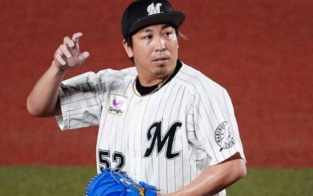 ロッテ守護神が衝撃の逆投げ「めちゃくちゃすごい」　ビッタビタ投球に称賛「新たな幻惑投法」