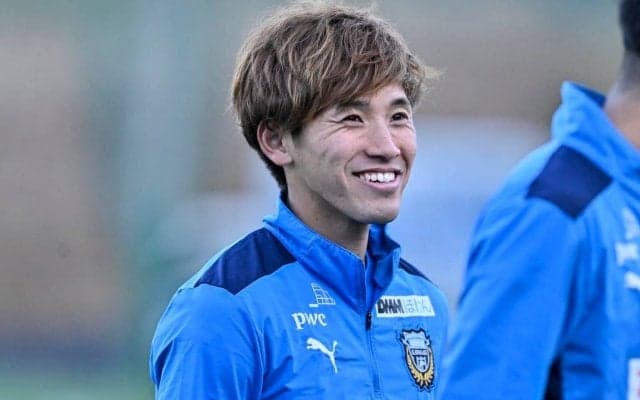 「えっぐい落ち方」「マンガやん」川崎の新キャプテンが見せた「衝撃ドライブシュート」に驚きの声続出！  本人も「100回に1回くらい」と語った鬼軌道