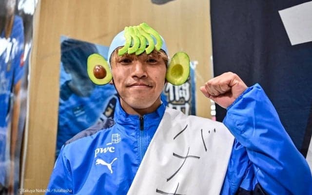 「覚悟が決まりました」川崎MF橘田健人がキャプテン就任を決心した「鬼木監督の言葉」とは。さらに、「“キャプテンが頑張ってるから俺も頑張ろう”と思わせられるように、どんだけきつくても戦う姿を先頭で見せていければ」と決意も語る